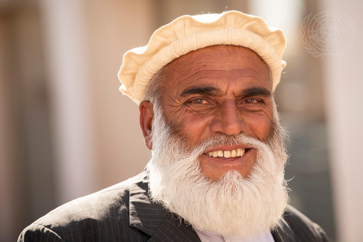 Afghansk Mand Un Photo